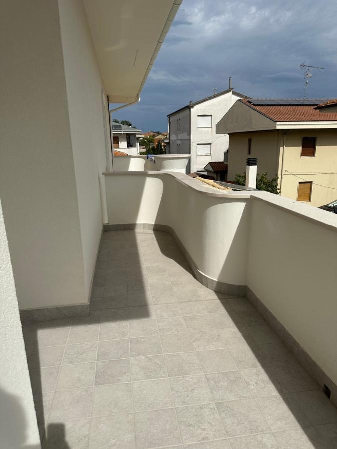 White B&B Pagliare Екстер'єр фото